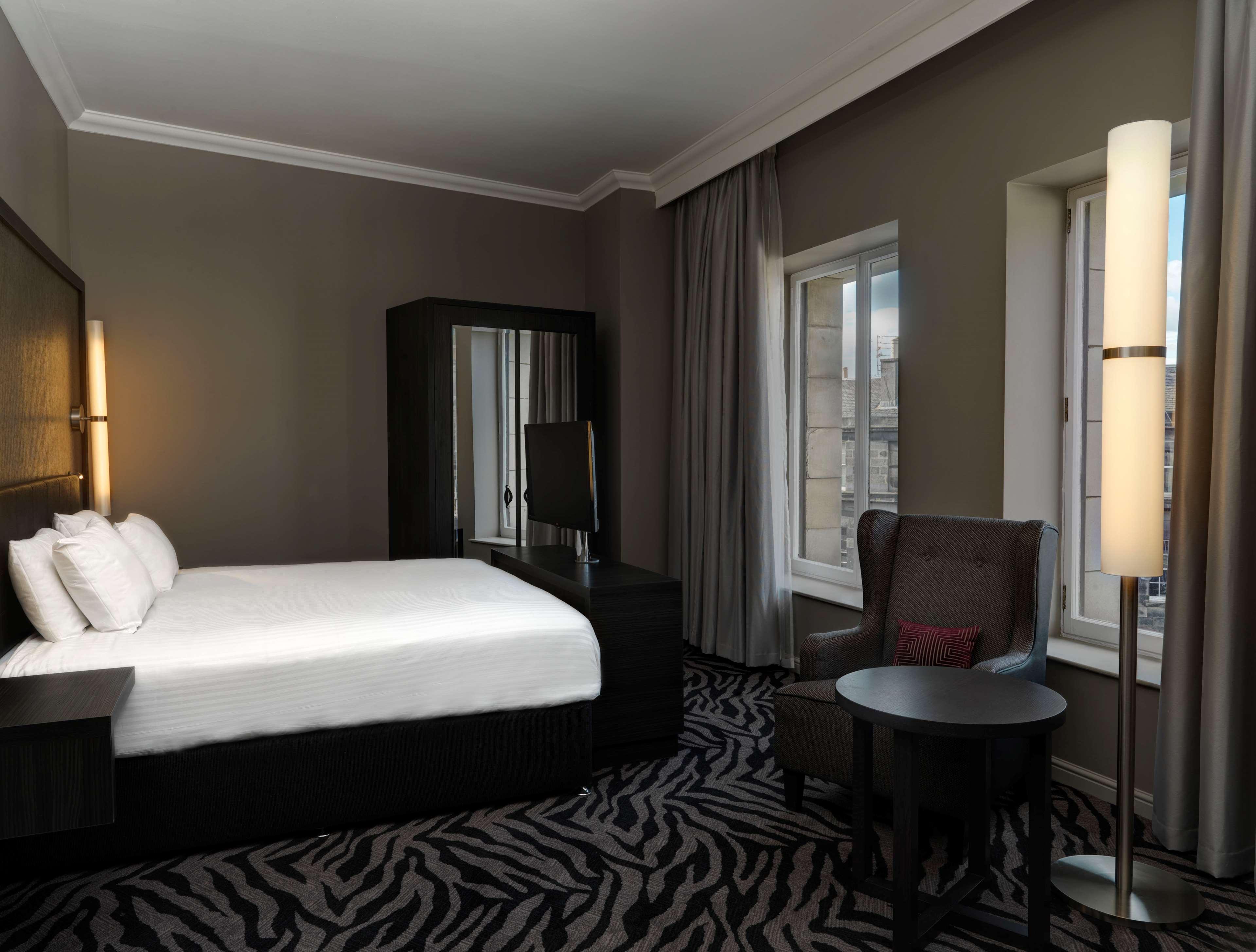 Doubletree By Hilton Edinburgh City Centre Екстериор снимка