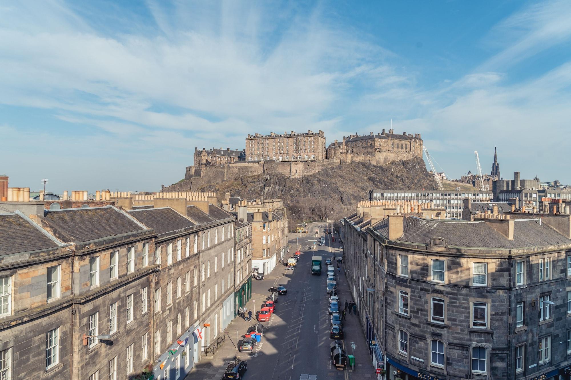 Doubletree By Hilton Edinburgh City Centre Екстериор снимка