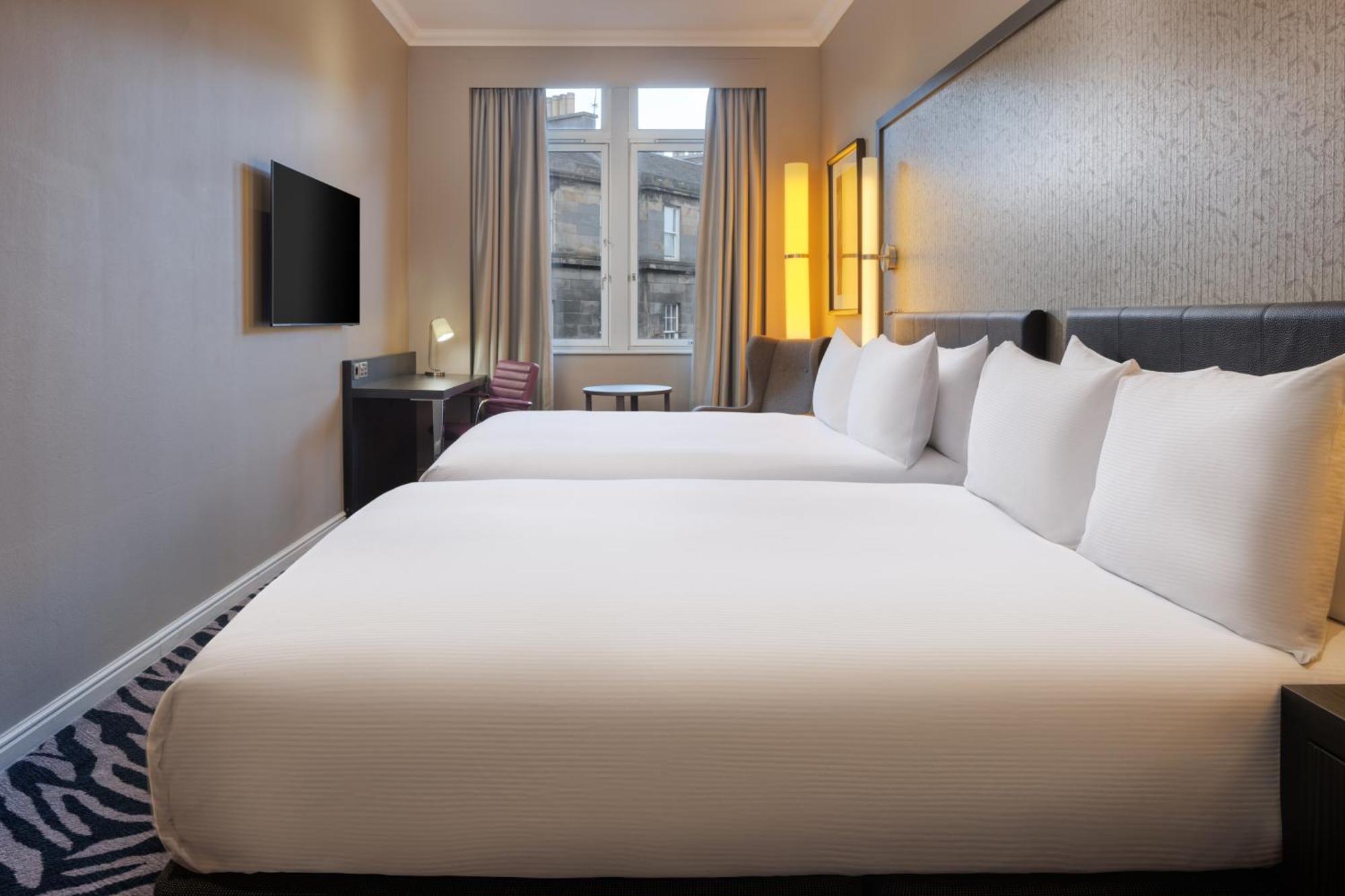 Doubletree By Hilton Edinburgh City Centre Екстериор снимка