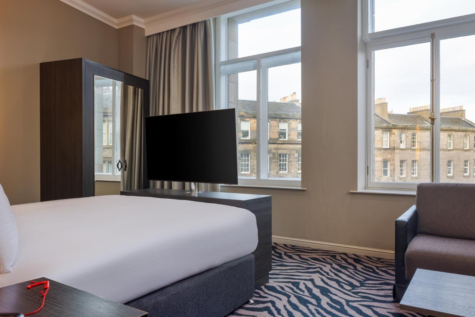 Doubletree By Hilton Edinburgh City Centre Екстериор снимка