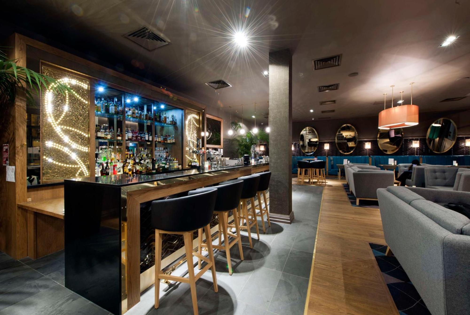 Doubletree By Hilton Edinburgh City Centre Екстериор снимка