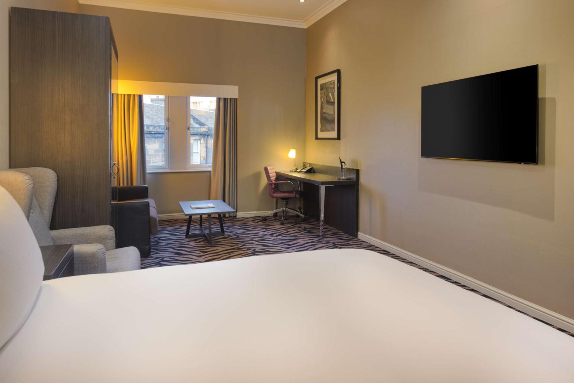Doubletree By Hilton Edinburgh City Centre Екстериор снимка