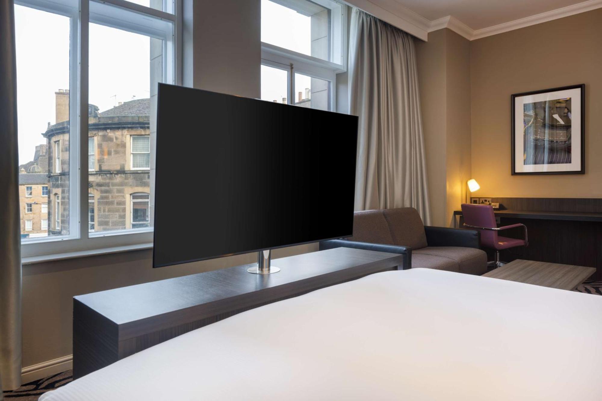 Doubletree By Hilton Edinburgh City Centre Екстериор снимка