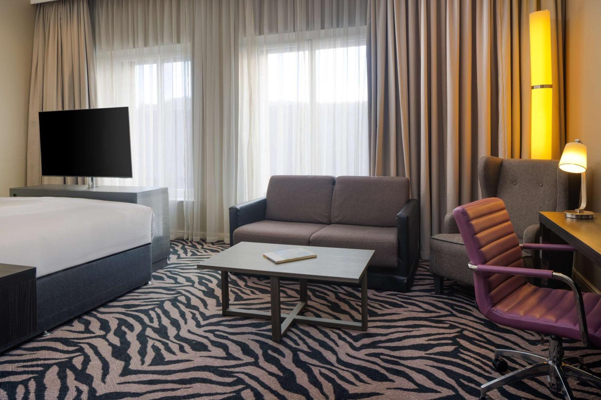 Doubletree By Hilton Edinburgh City Centre Екстериор снимка