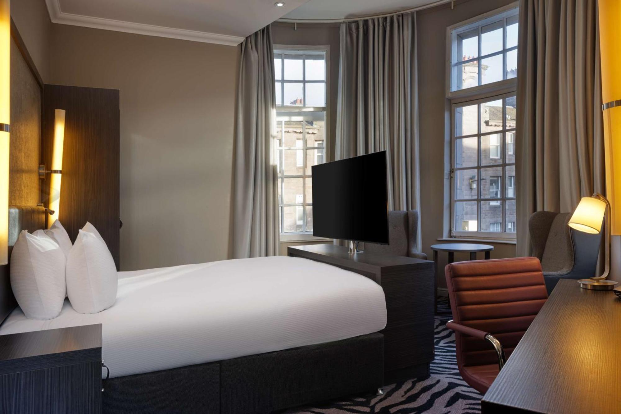 Doubletree By Hilton Edinburgh City Centre Екстериор снимка